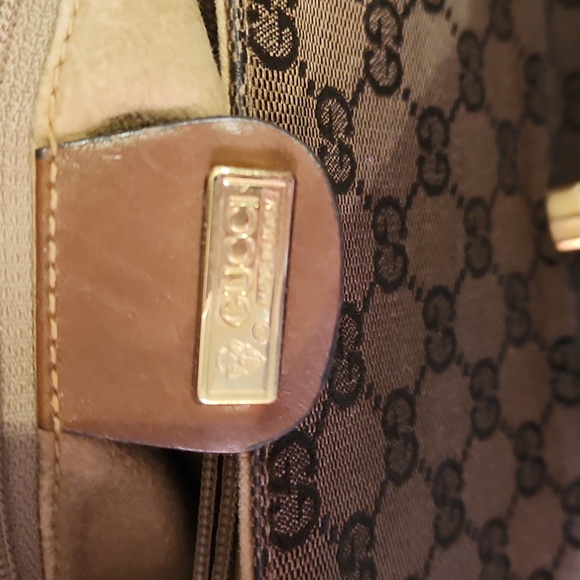 Gucci GG Canvas Tan and Brown Monogram Bag - Picture 5 of 14